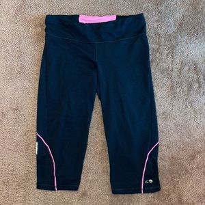 Champion High-Rise Leggings. Size SMALL
